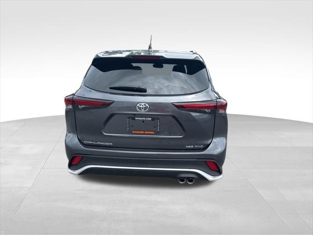 new 2025 Toyota Highlander car, priced at $50,388