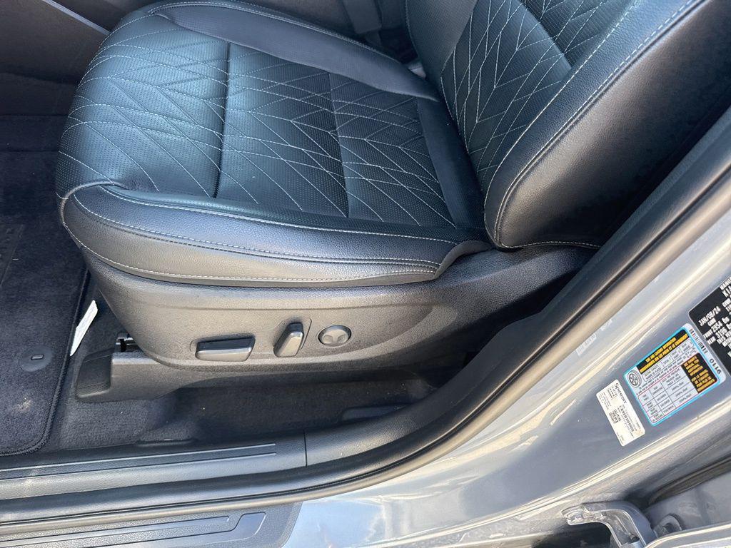 used 2024 Kia Telluride car, priced at $39,155