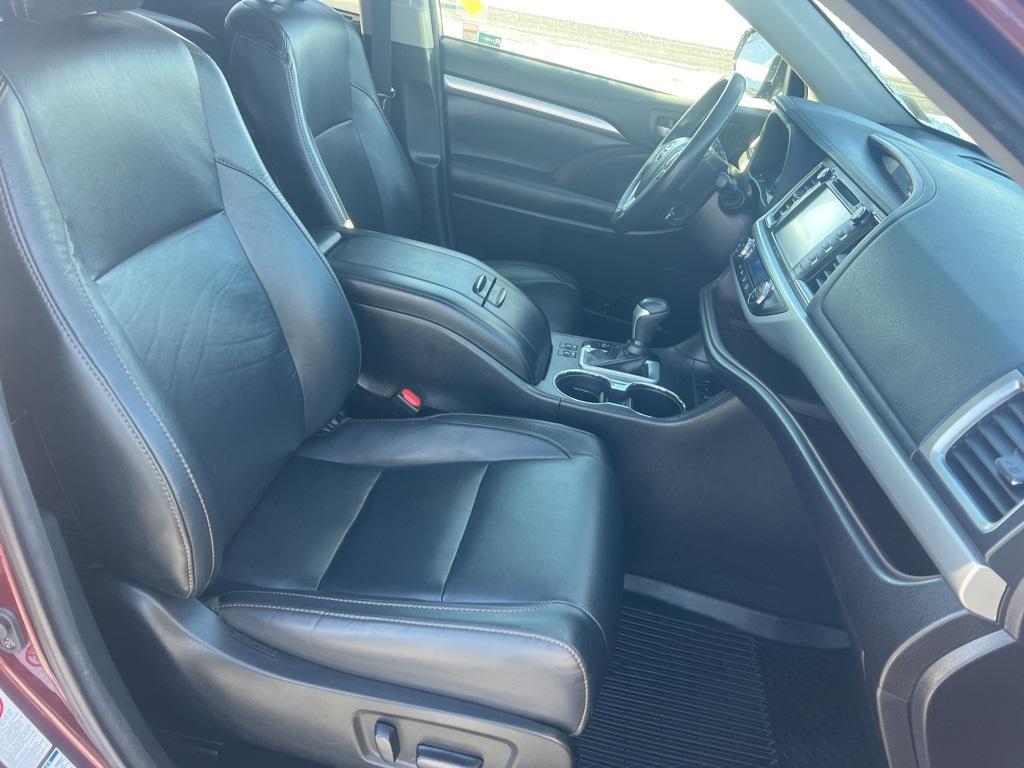 used 2018 Toyota Highlander car, priced at $24,500