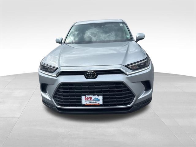 new 2025 Toyota Highlander car