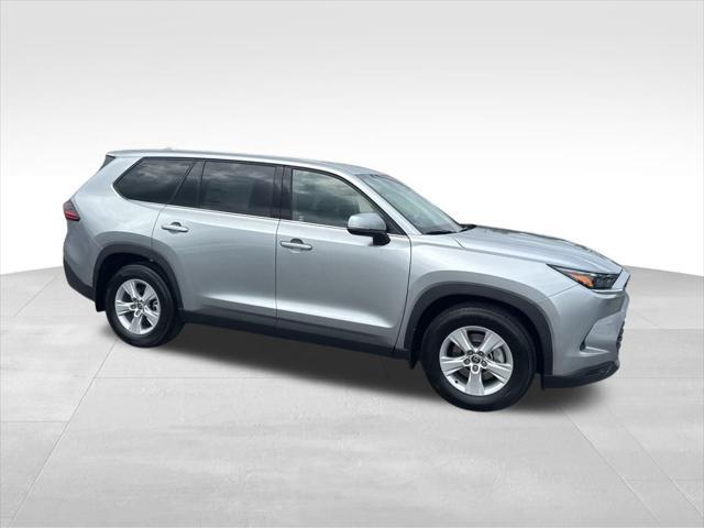 new 2025 Toyota Highlander car