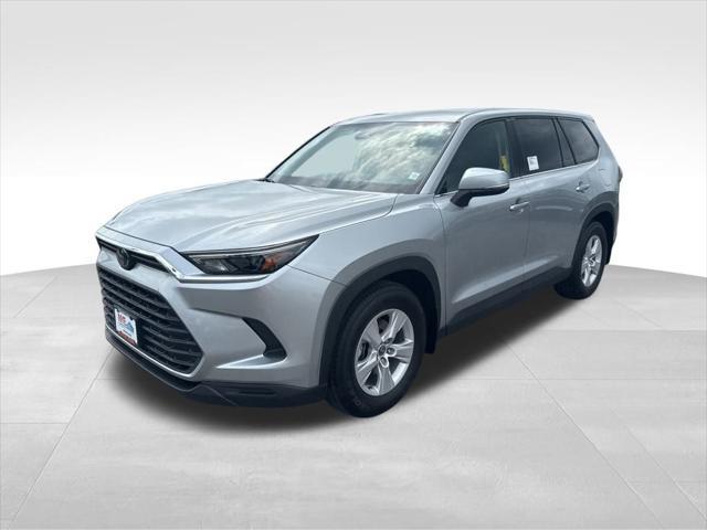 new 2025 Toyota Highlander car