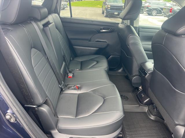 used 2024 Toyota Highlander car, priced at $43,900
