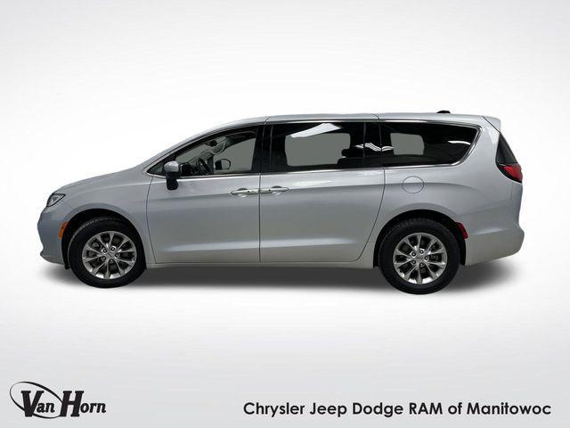used 2023 Chrysler Pacifica car, priced at $31,999