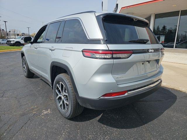 new 2025 Jeep Grand Cherokee car, priced at $48,520