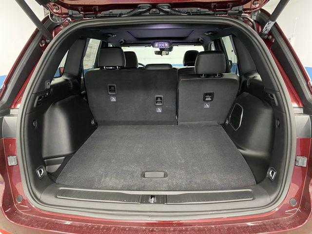 new 2025 Jeep Grand Cherokee car, priced at $45,975