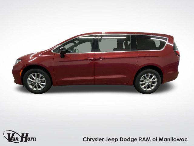 new 2025 Chrysler Pacifica car, priced at $45,833