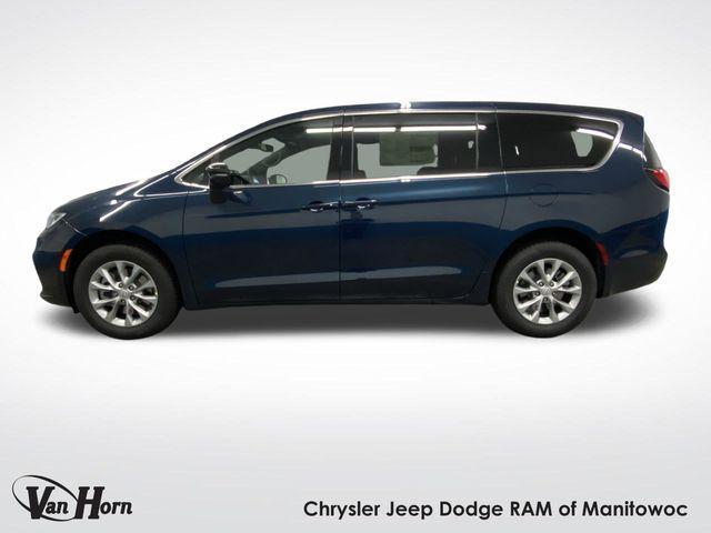 new 2025 Chrysler Pacifica car, priced at $44,776