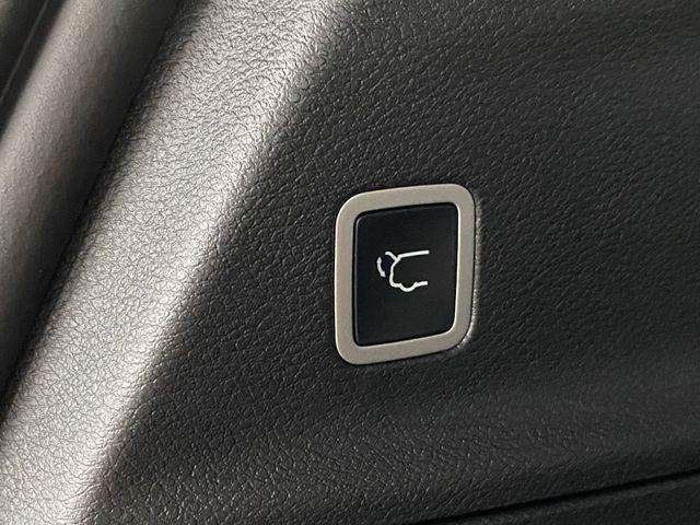 new 2025 Chrysler Pacifica car, priced at $44,776