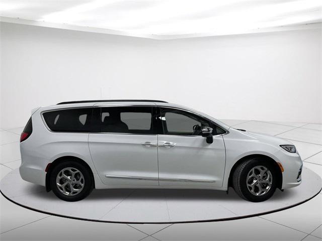 used 2023 Chrysler Pacifica car, priced at $32,003