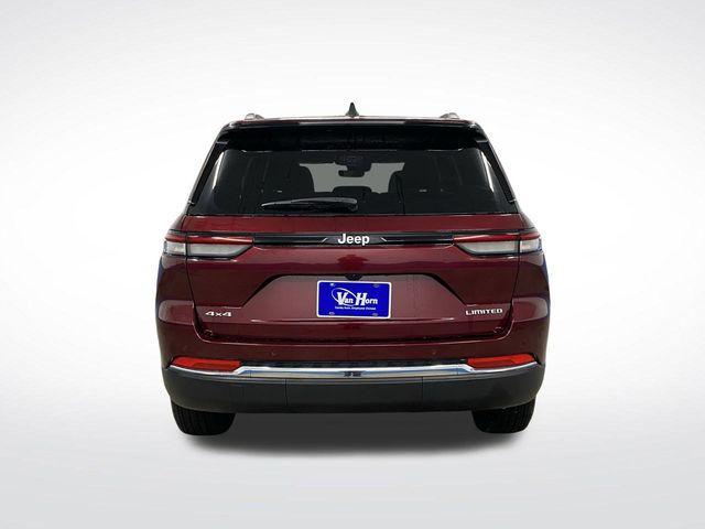 new 2025 Jeep Grand Cherokee car, priced at $44,611