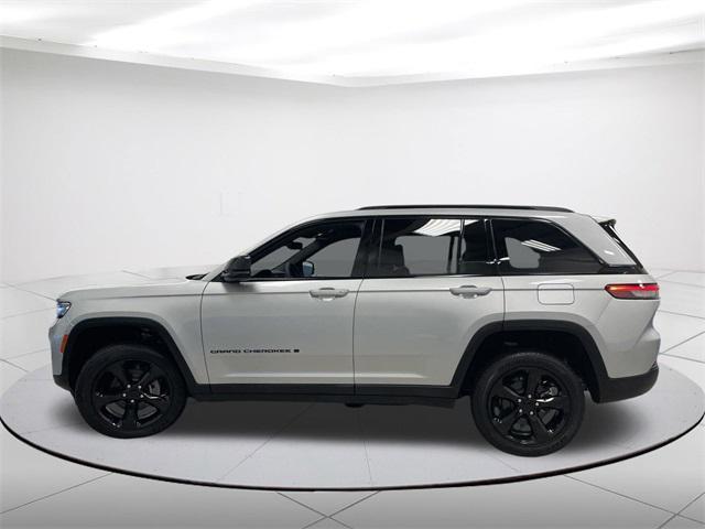 used 2023 Jeep Grand Cherokee car, priced at $36,580