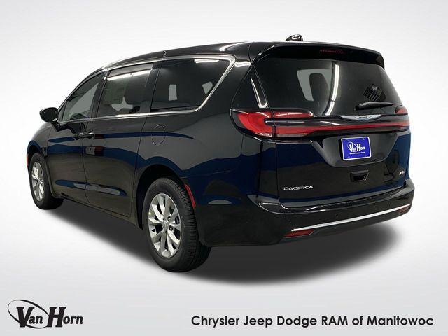 new 2025 Chrysler Pacifica car, priced at $44,368