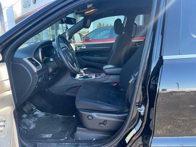 used 2017 Jeep Grand Cherokee car, priced at $17,999