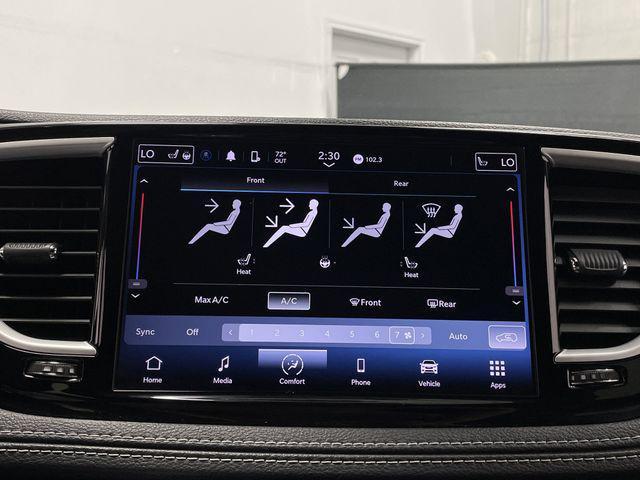 used 2022 Chrysler Pacifica Hybrid car, priced at $30,795