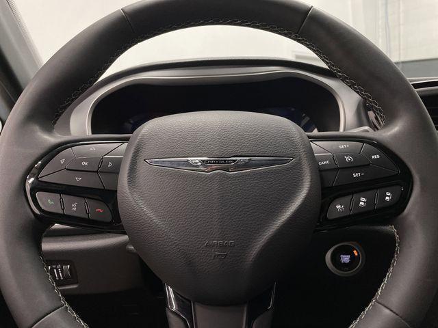 used 2022 Chrysler Pacifica Hybrid car, priced at $30,795
