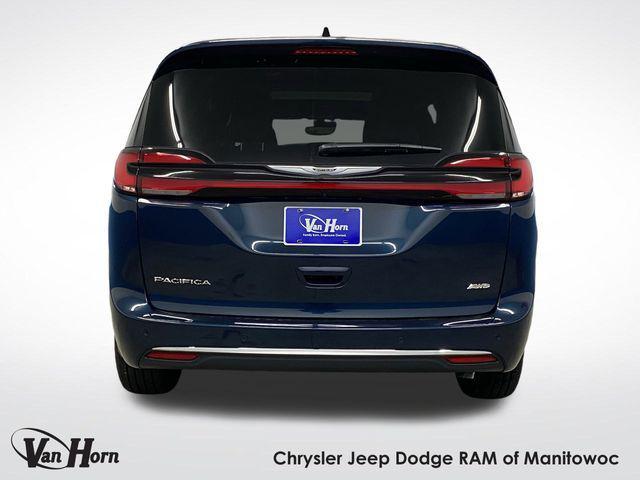 new 2025 Chrysler Pacifica car, priced at $44,776