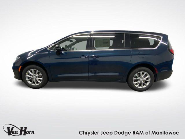 new 2025 Chrysler Pacifica car, priced at $44,776