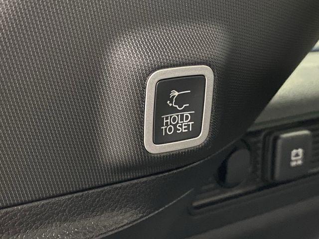 new 2025 Jeep Grand Cherokee car, priced at $51,991