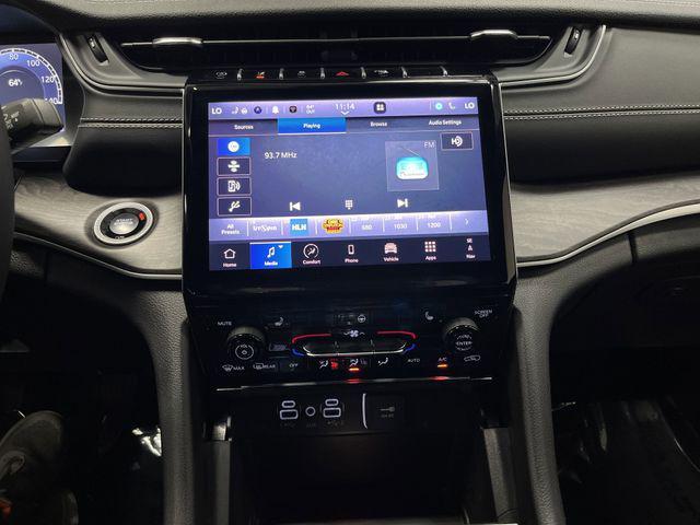 used 2024 Jeep Grand Cherokee car, priced at $39,499