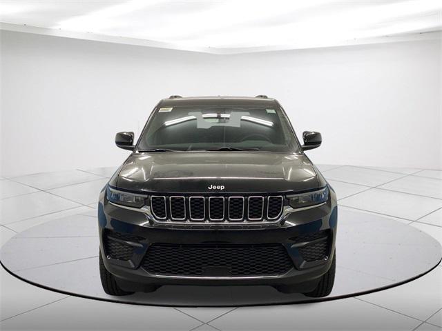 new 2025 Jeep Grand Cherokee car, priced at $41,028