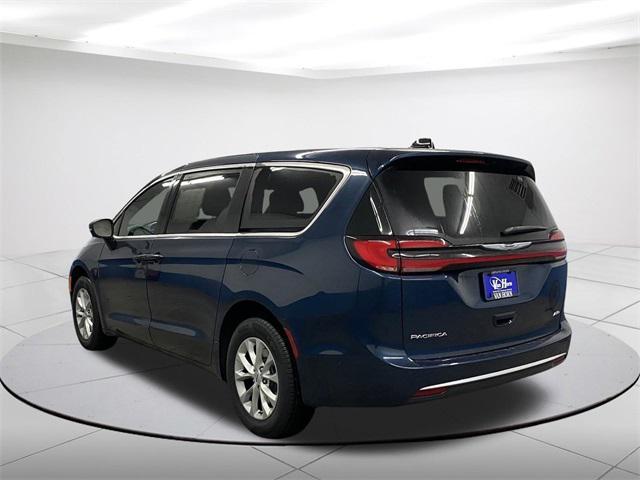 new 2025 Chrysler Pacifica car, priced at $48,915