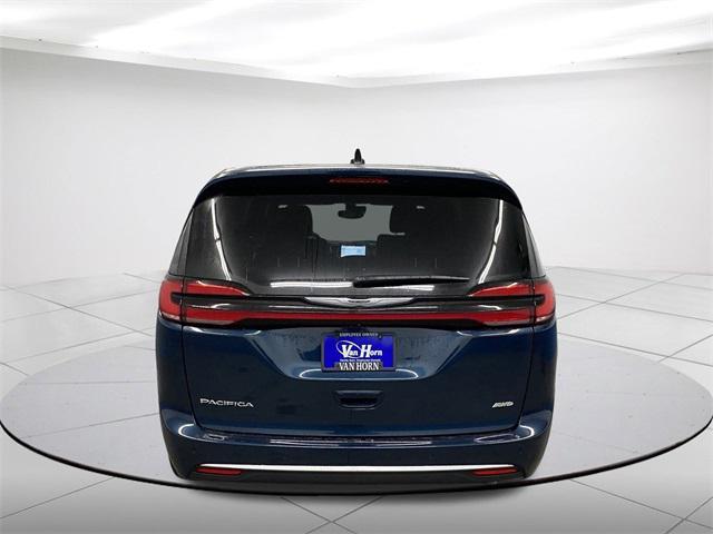 new 2025 Chrysler Pacifica car, priced at $48,915