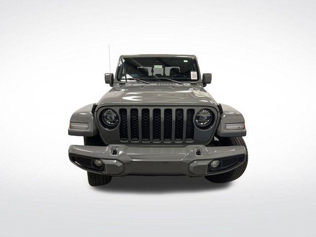 used 2022 Jeep Gladiator car, priced at $35,494