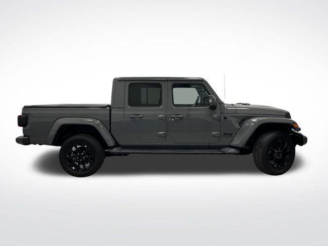 used 2022 Jeep Gladiator car, priced at $35,494