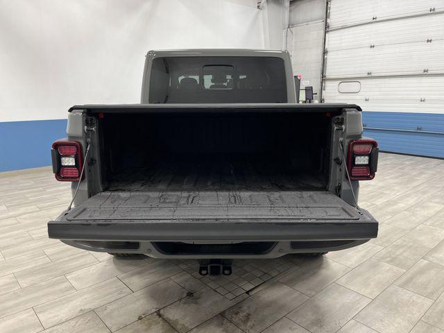 used 2022 Jeep Gladiator car, priced at $35,494