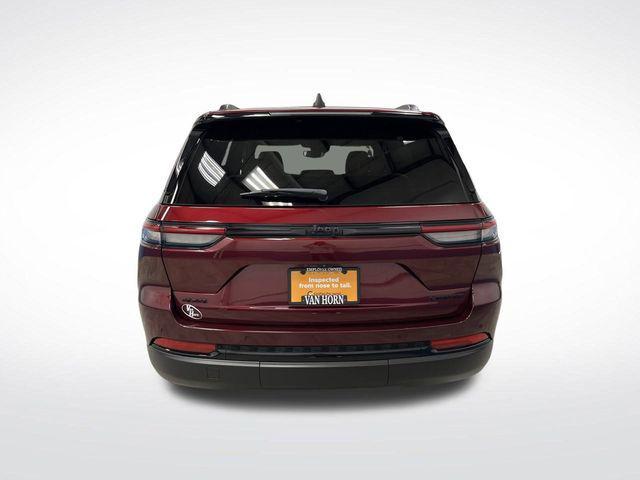 used 2024 Jeep Grand Cherokee car, priced at $35,999