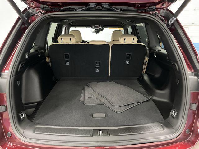 used 2024 Jeep Grand Cherokee car, priced at $35,999