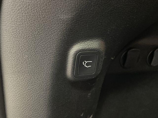 used 2023 Jeep Cherokee car, priced at $24,660