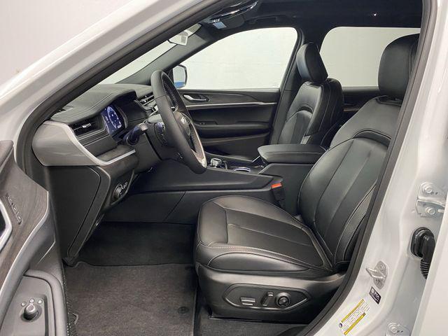 new 2025 Jeep Grand Cherokee L car, priced at $48,120