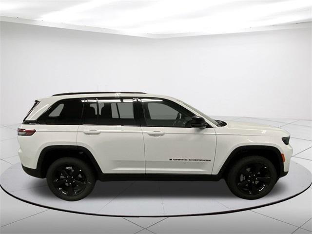 new 2025 Jeep Grand Cherokee car, priced at $44,385