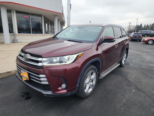 used 2017 Toyota Highlander car, priced at $24,999