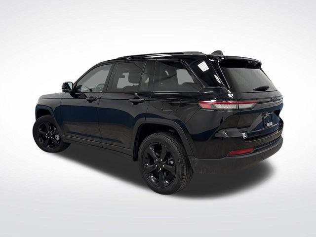 used 2023 Jeep Grand Cherokee car, priced at $29,999