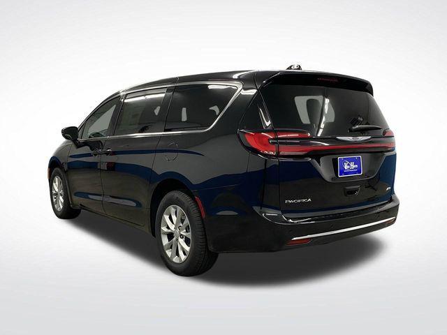new 2025 Chrysler Pacifica car, priced at $42,503