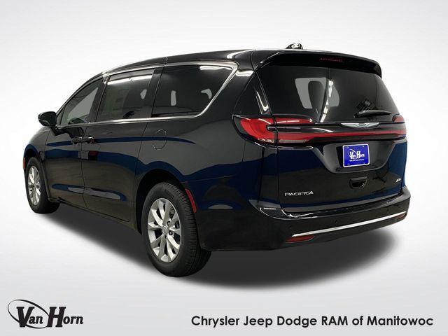new 2025 Chrysler Pacifica car, priced at $44,368