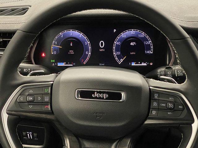 new 2025 Jeep Grand Cherokee car, priced at $42,980