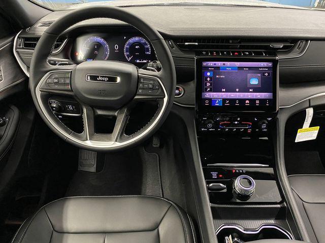 new 2025 Jeep Grand Cherokee car, priced at $44,230