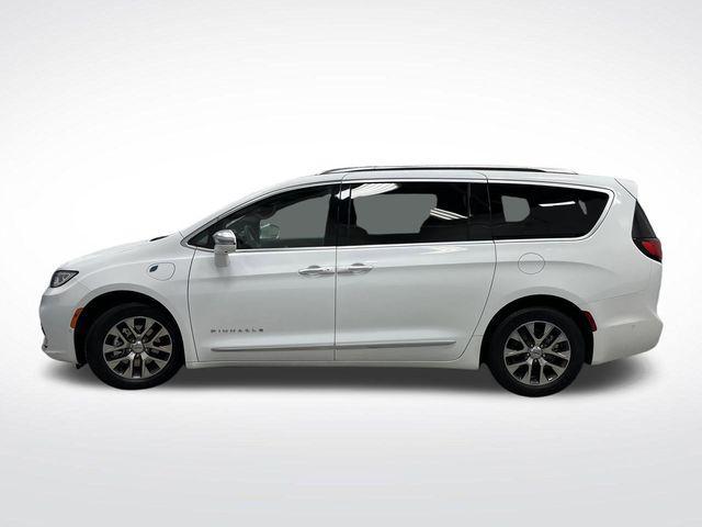 used 2022 Chrysler Pacifica car, priced at $32,987
