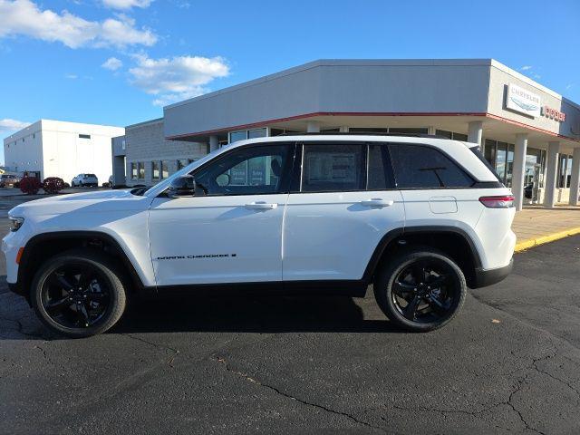 new 2025 Jeep Grand Cherokee car, priced at $42,619