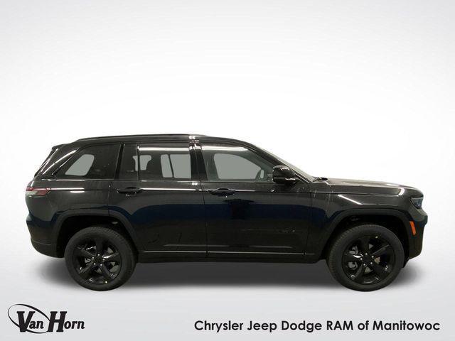 new 2025 Jeep Grand Cherokee car, priced at $47,602