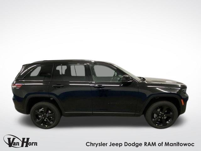 new 2025 Jeep Grand Cherokee car, priced at $41,903