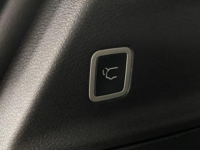 new 2026 Chrysler Pacifica car, priced at $50,902