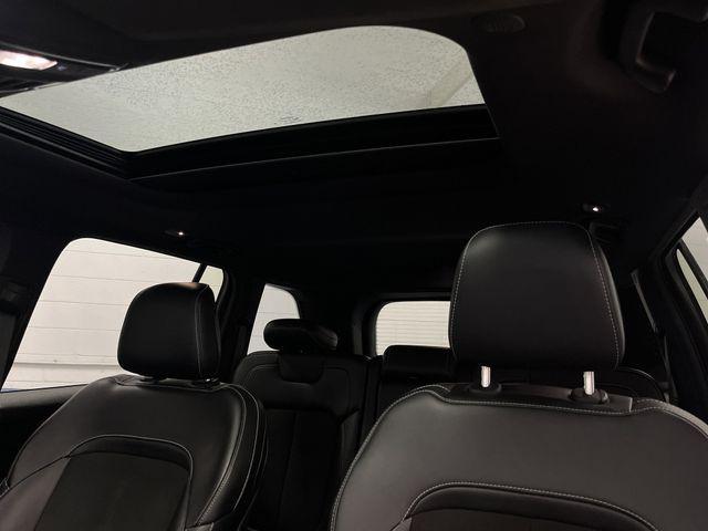 used 2023 Jeep Grand Cherokee car, priced at $30,989