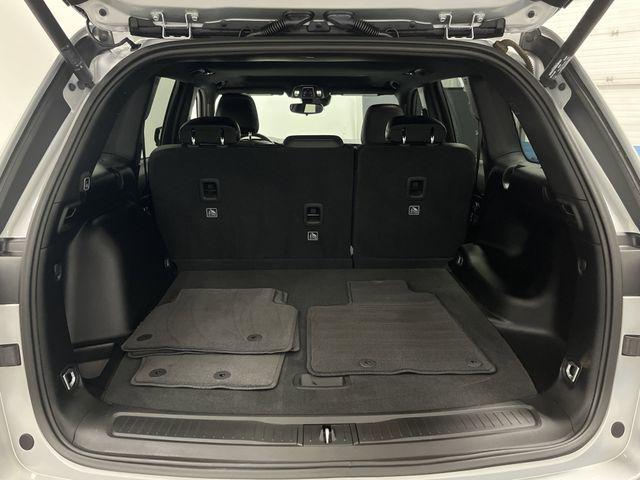 used 2023 Jeep Grand Cherokee car, priced at $30,989