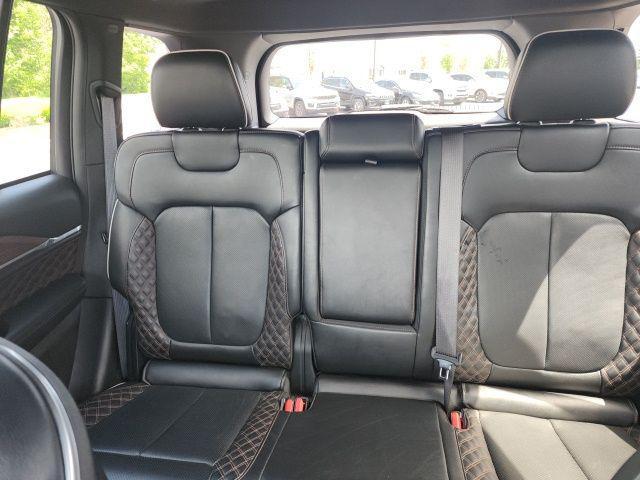 used 2022 Jeep Grand Cherokee car, priced at $34,990