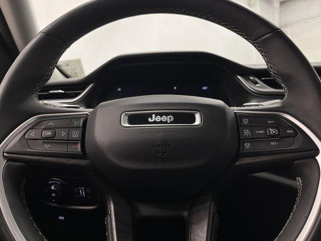 used 2023 Jeep Grand Cherokee car, priced at $28,999